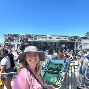 Meet your Posher, Madison